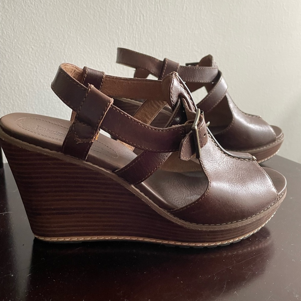 Brown Timberland leather wedge sandals NEW